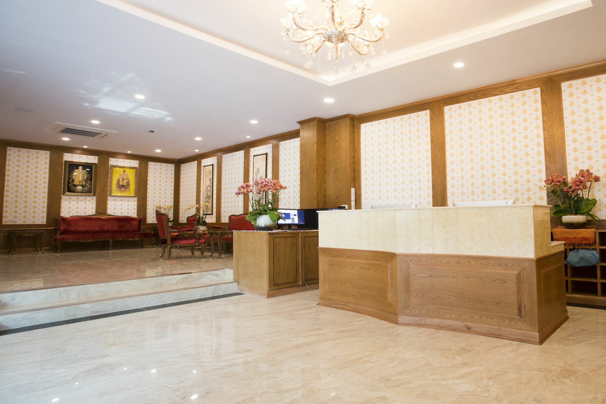 J&Y Hotel Latphrao 35 Banguecoque Exterior foto